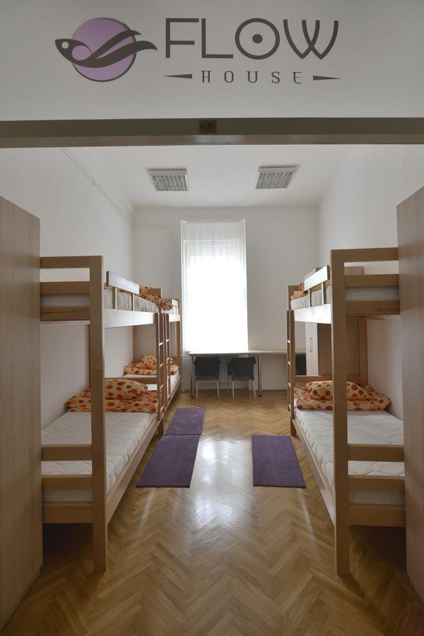 Hostel Flow House Centar Нови Сад Екстериор снимка