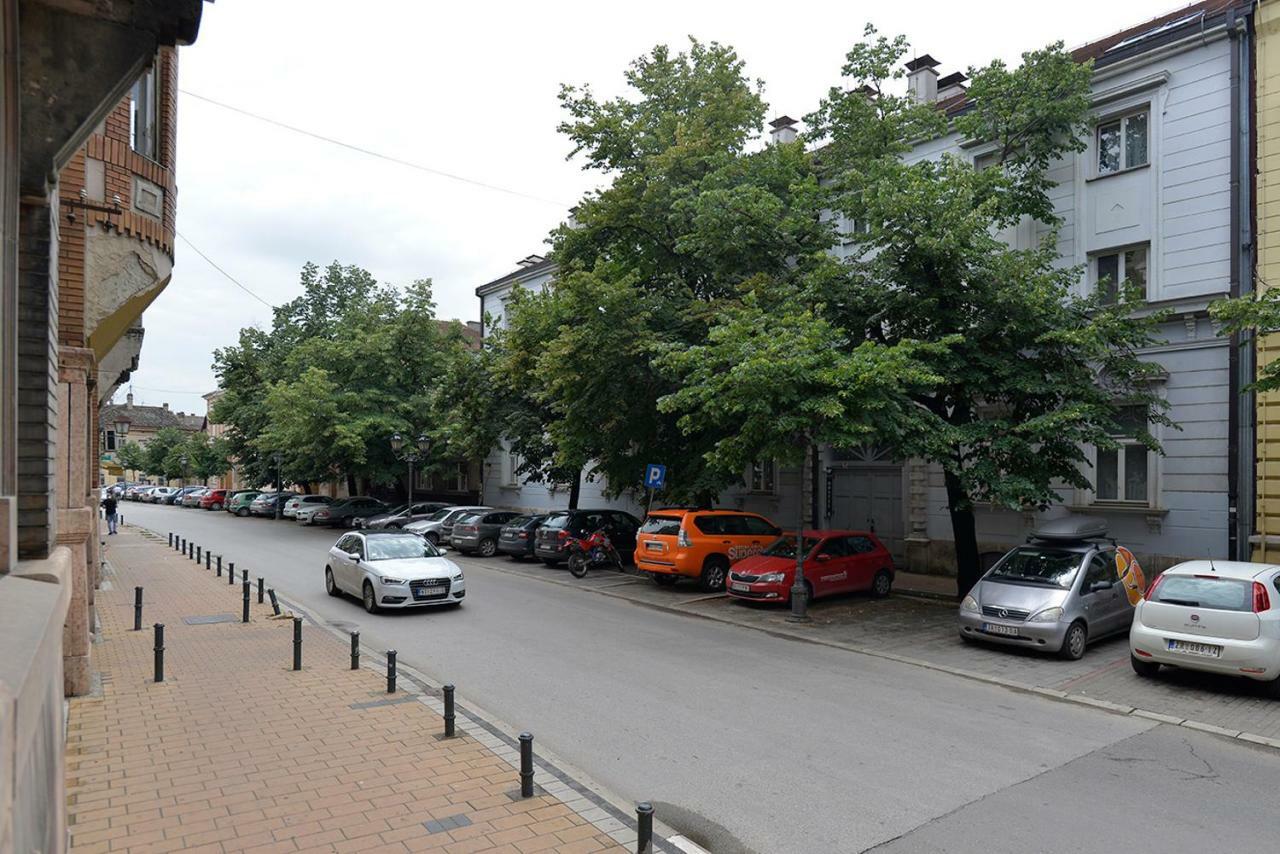 Hostel Flow House Centar Нови Сад Екстериор снимка